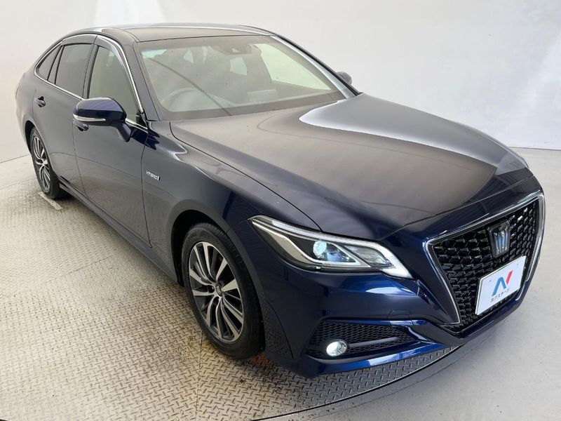2019 Toyota Crown Hybrid 6AA-AZSH20 (UW-6aa612f290d6f)[11]