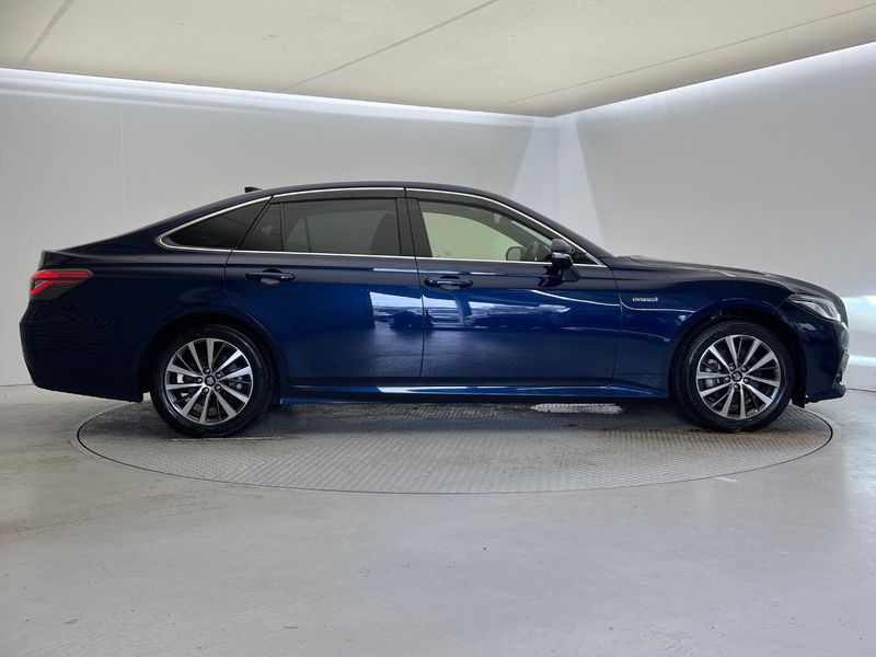 2019 Toyota Crown Hybrid 6AA-AZSH20 (UW-6aa612f290d6f)[14]