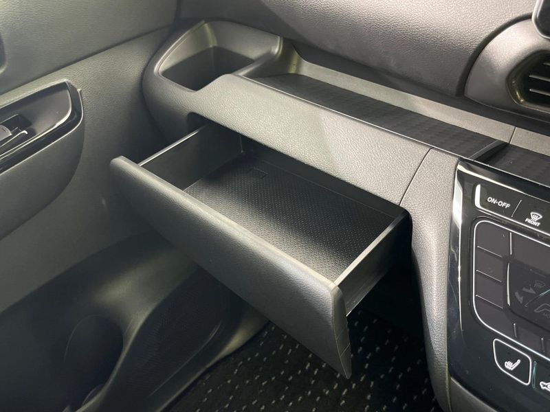 2021 Mitsubishi eK Cross Space 5AA-B34A (UW-6aa61310951f3)[17]