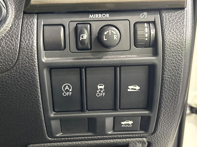 2013 Subaru Legacy B4 DBA-BMM (UW-6aa61335f31f1)[21]