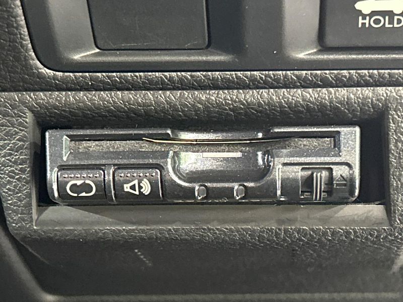 2013 Subaru Legacy B4 DBA-BMM (UW-6aa61335f31f1)[26]