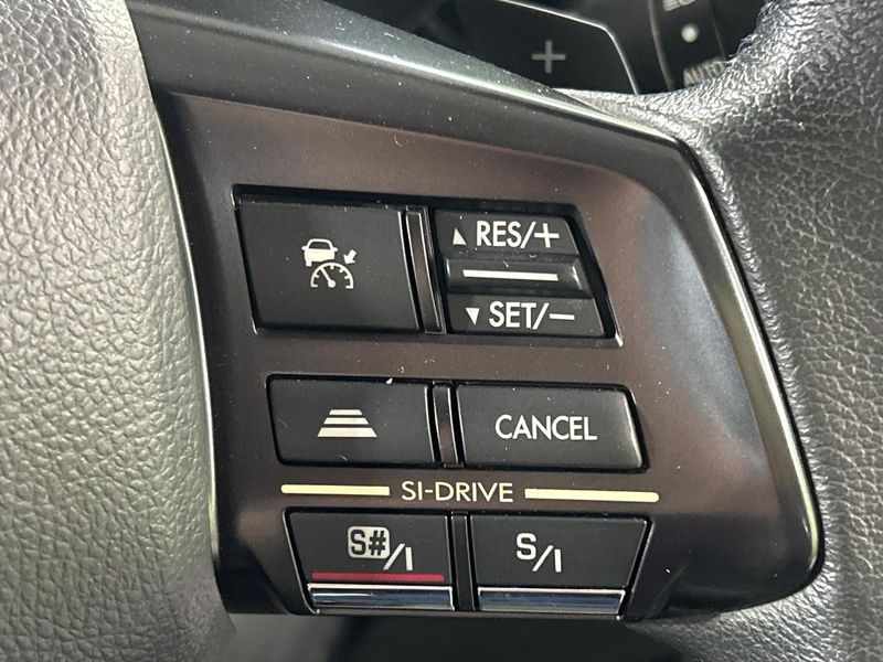 2013 Subaru Legacy B4 DBA-BMM (UW-6aa61335f31f1)[29]
