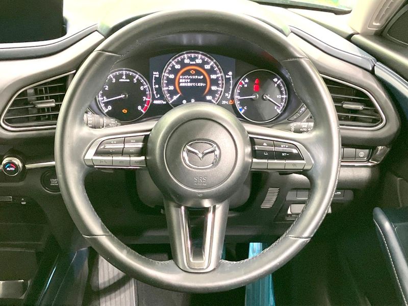2020 Mazda CX-30 5BA-DMEP (UW-6aa6135bc899f)[29]
