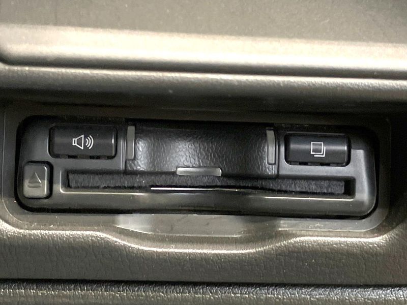 2020 Mazda CX-30 5BA-DMEP (UW-6aa6135bc899f)[7]
