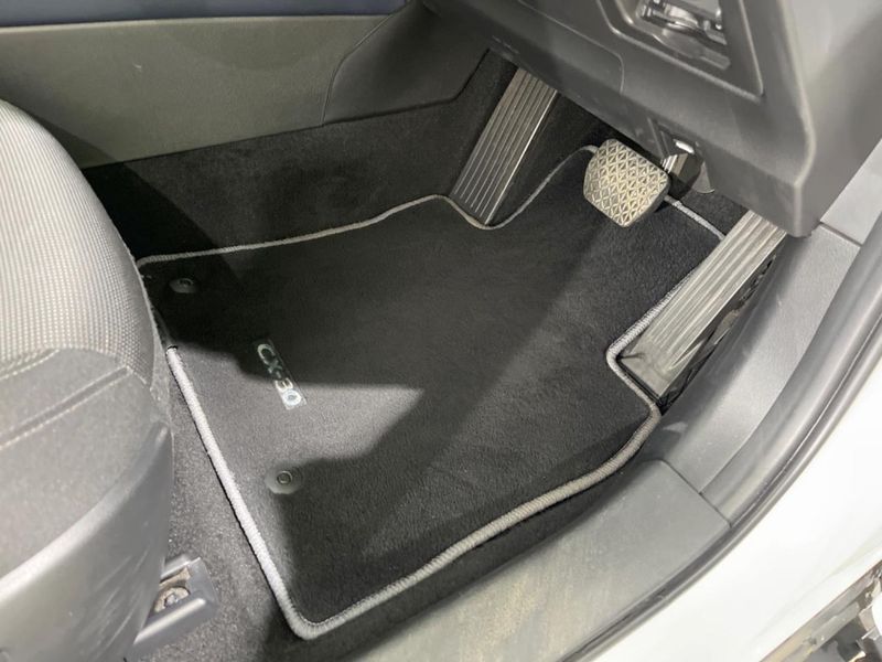 2021 Mazda CX-30 5BA-DMEP (UW-6aa6135cb739c)[22]