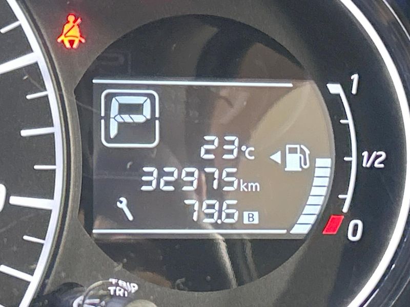 2017 Nissan Note DBA-E12 (UW-6aa613644dd5a)[2]