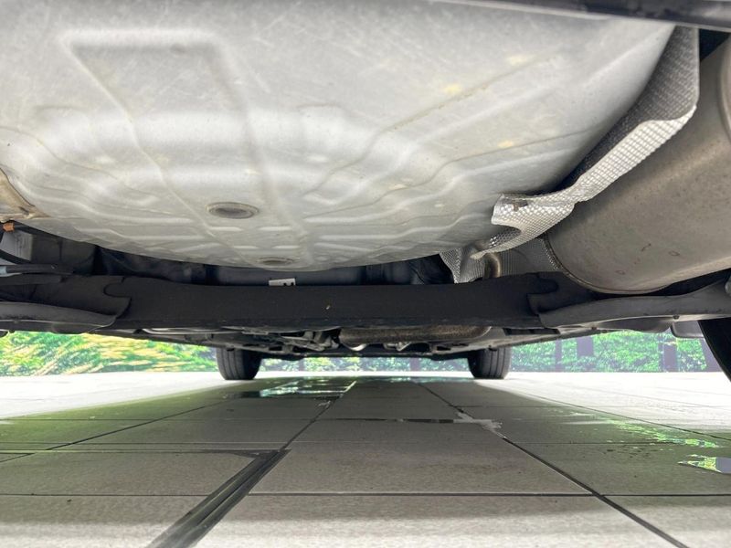 2017 Nissan Note DBA-E12 (UW-6aa613644dd5a)[24]