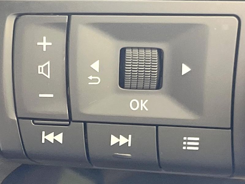 2022 Nissan Note 6AA-E13 (UW-6aa61369455c1)[16]