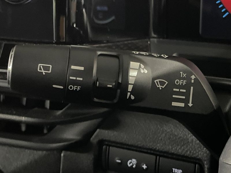 2023 Nissan Aura 6AA-FE13 (UW-6aa6136f3d26d)[12]