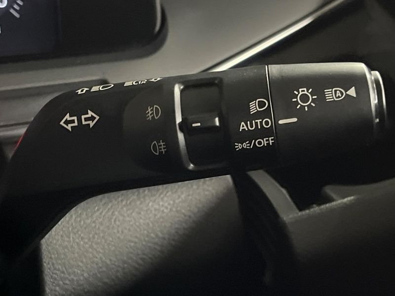 2023 Nissan Aura 6AA-FE13 (UW-6aa6136f3d26d)[11]