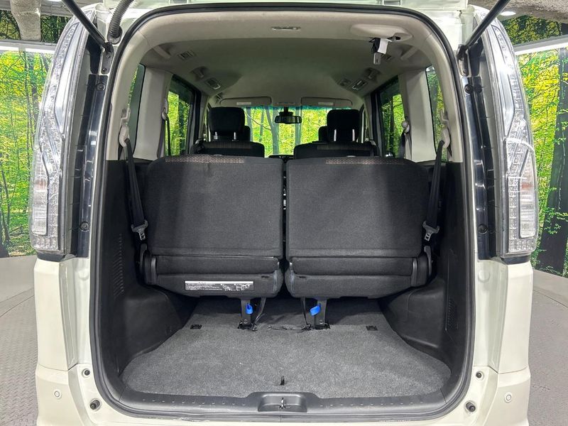 2015 Nissan Serena DBA-FNC26 (UW-6aa6137710dc4)[7]