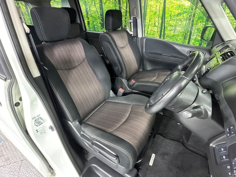 2015 Nissan Serena DBA-FNC26 (UW-6aa6137710dc4)[21]
