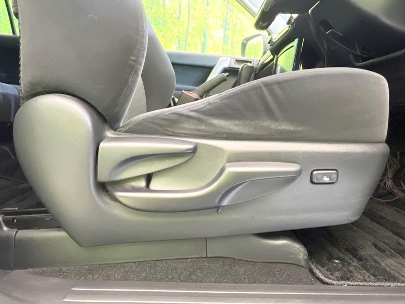 2015 Toyota Land Cruiser Prado LDA-GDJ150W (UW-6aa613846b247)[13]