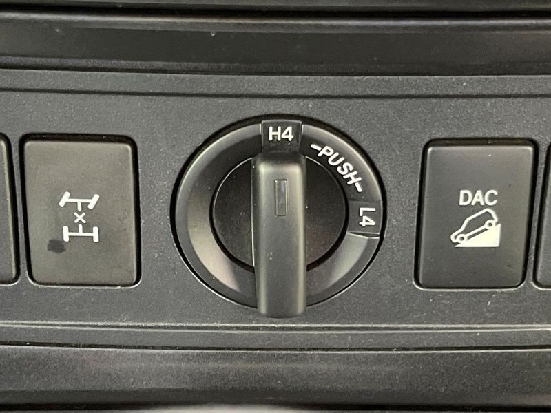 2015 Toyota Land Cruiser Prado LDA-GDJ150W (UW-6aa613846b247)[23]