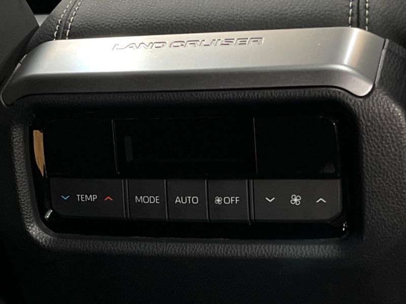2024 Toyota Land Cruiser 250 3DA-GDJ250W (UW-6aa613877472b)[24]