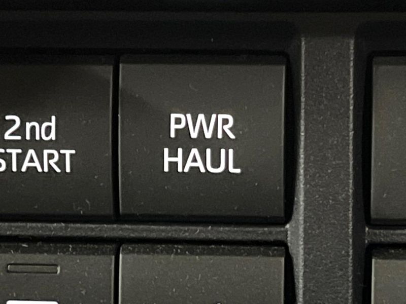2024 Toyota Land Cruiser 70 3DA-GDJ76W (UW-6aa61387a6b90)[28]