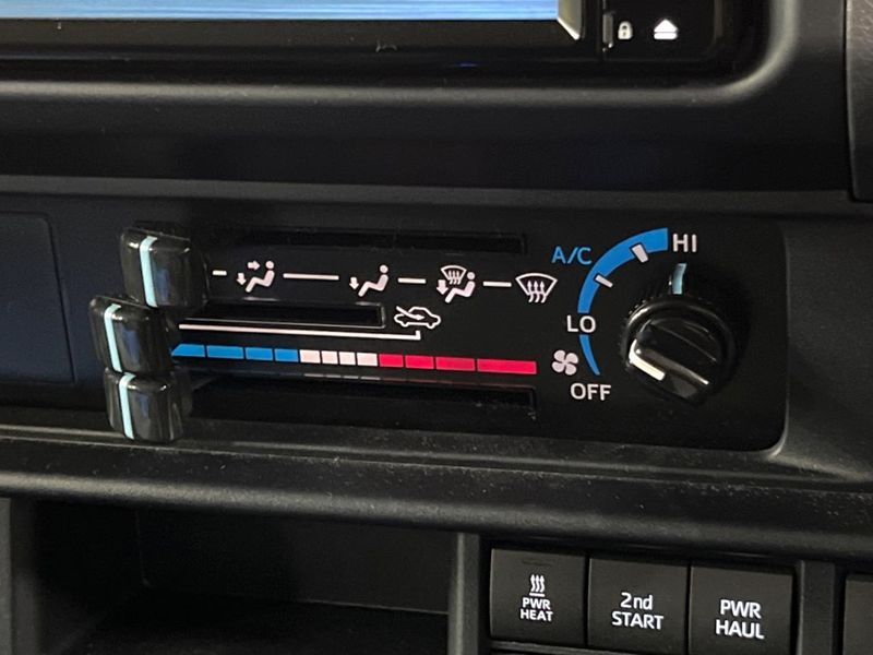 2024 Toyota Land Cruiser 70 3DA-GDJ76W (UW-6aa61387a6b90)[25]
