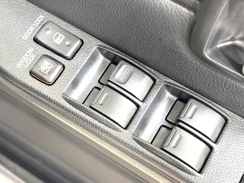 2024 Toyota Land Cruiser 70 3DA-GDJ76W (UW-6aa61387d6c1f)[9]