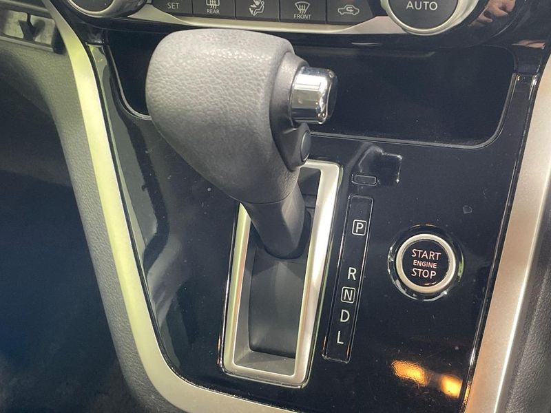 2016 Nissan Serena DAA-GFC27 (UW-6aa6138b17bd4)[17]