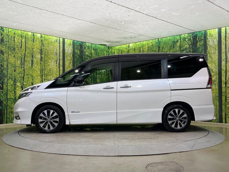 2017 Nissan Serena DAA-GFC27 (UW-6aa6138edbc78)[16]