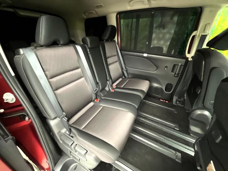 2017 Nissan Serena DAA-GFC27 (UW-6aa6138ede2fb)[26]