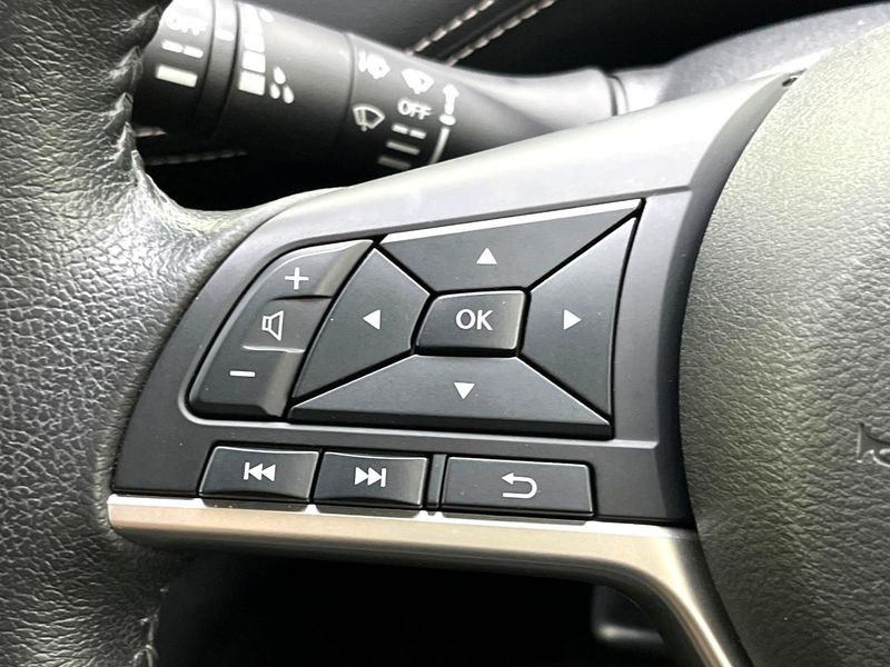 2017 Nissan Serena DAA-GFC27 (UW-6aa6138ede2fb)[15]