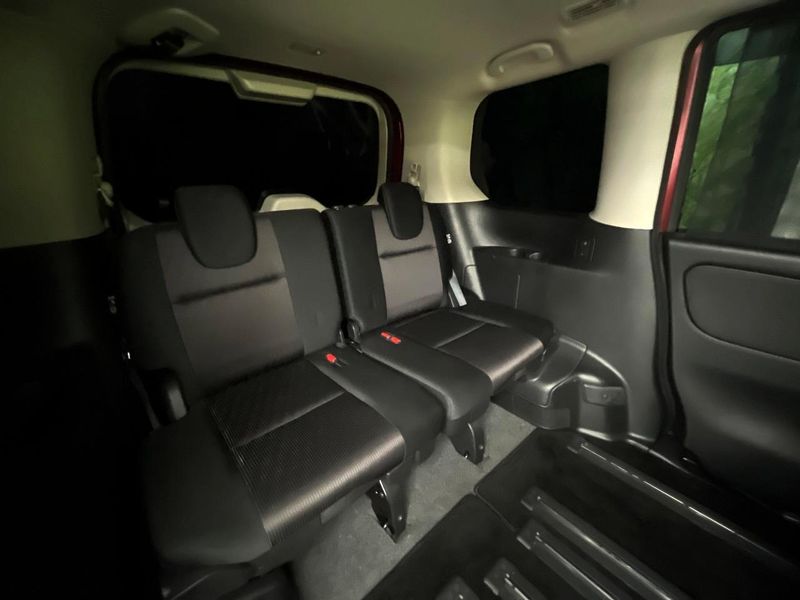 2017 Nissan Serena DAA-GFC27 (UW-6aa6138ede2fb)[27]