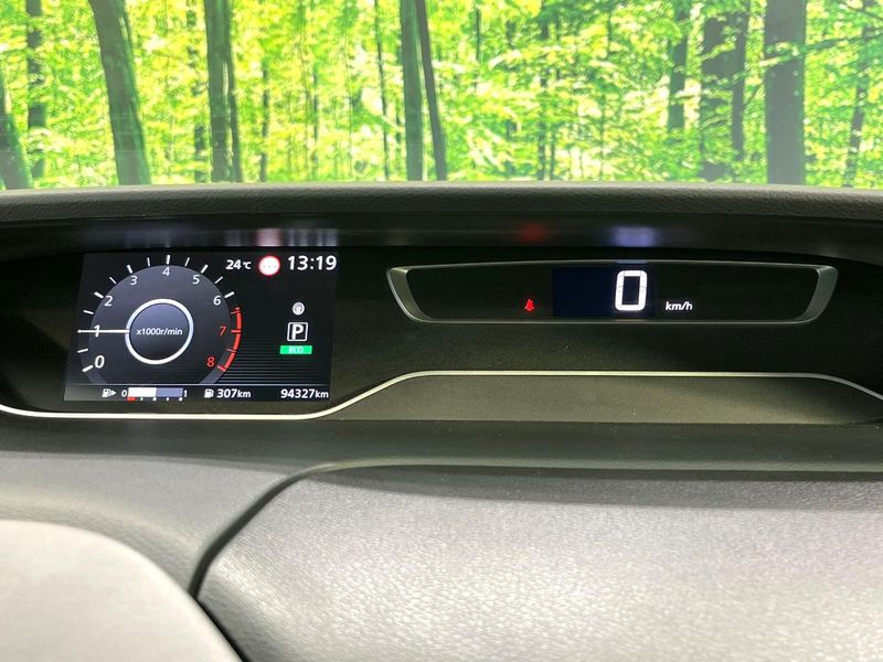 2020 Nissan Serena DAA-GFC27 (UW-6aa6139654aaa)[29]