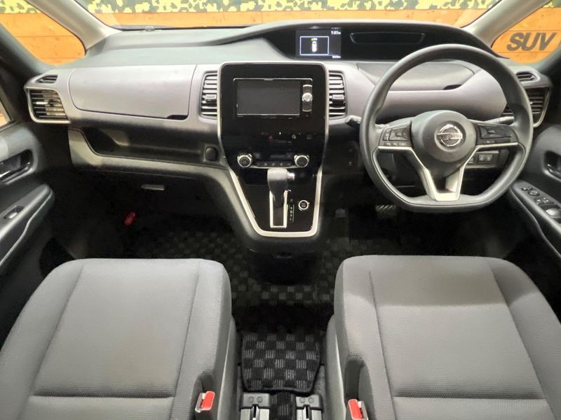 2017 Nissan Serena DAA-GNC27 (UW-6aa613a64d9ed)[18]