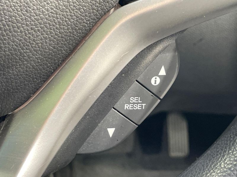 2015 Honda Fit Hybrid DAA-GP5 (UW-6aa613a8cd829)[6]