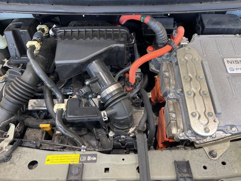 2017 Nissan Note DAA-HE12 (UW-6aa613d1ac9aa)[4]