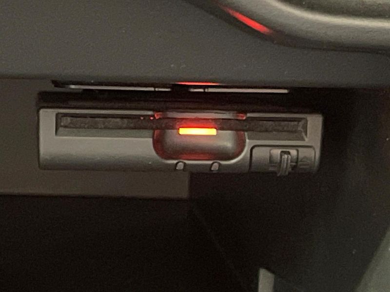 2018 Nissan Note DAA-HE12 (UW-6aa613d55116f)[15]