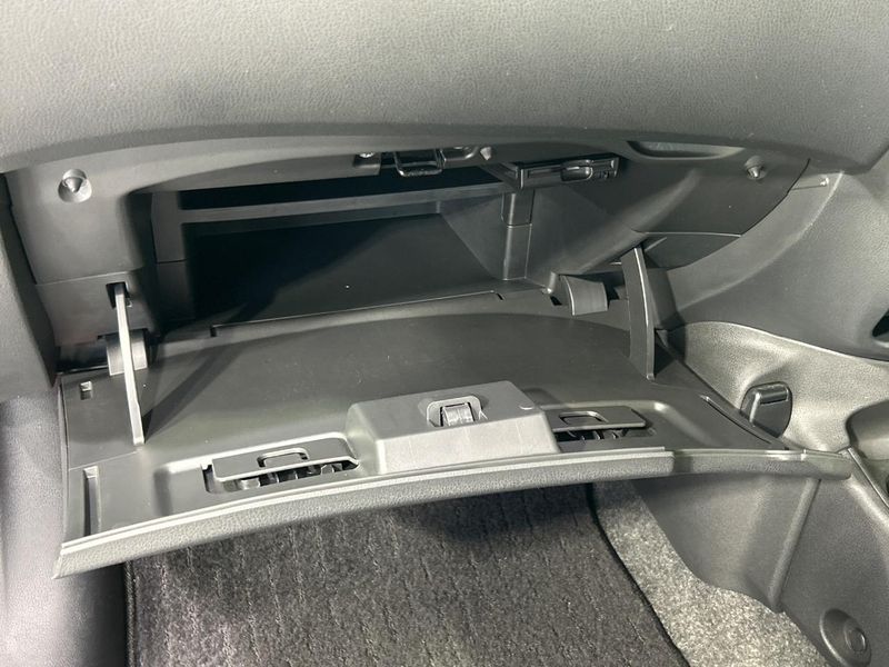 2018 Nissan Note DAA-HE12 (UW-6aa613d5892a1)[4]