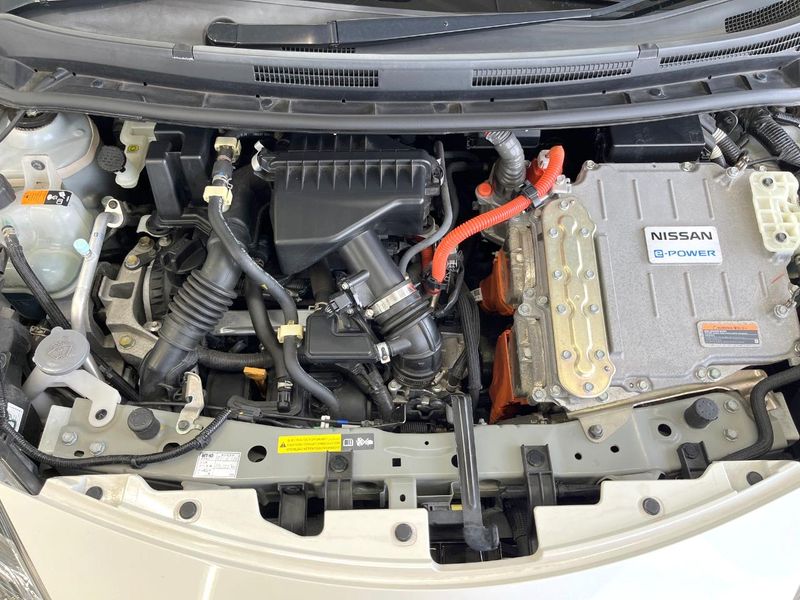 2018 Nissan Note DAA-HE12 (UW-6aa613d5c2f7d)[5]