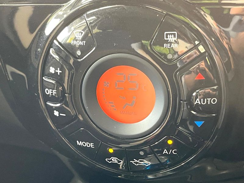 2018 Nissan Note DAA-HE12 (UW-6aa613d5c2f7d)[20]