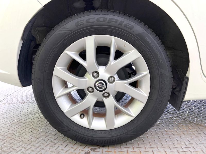 2018 Nissan Note DAA-HE12 (UW-6aa613d5c2f7d)[13]