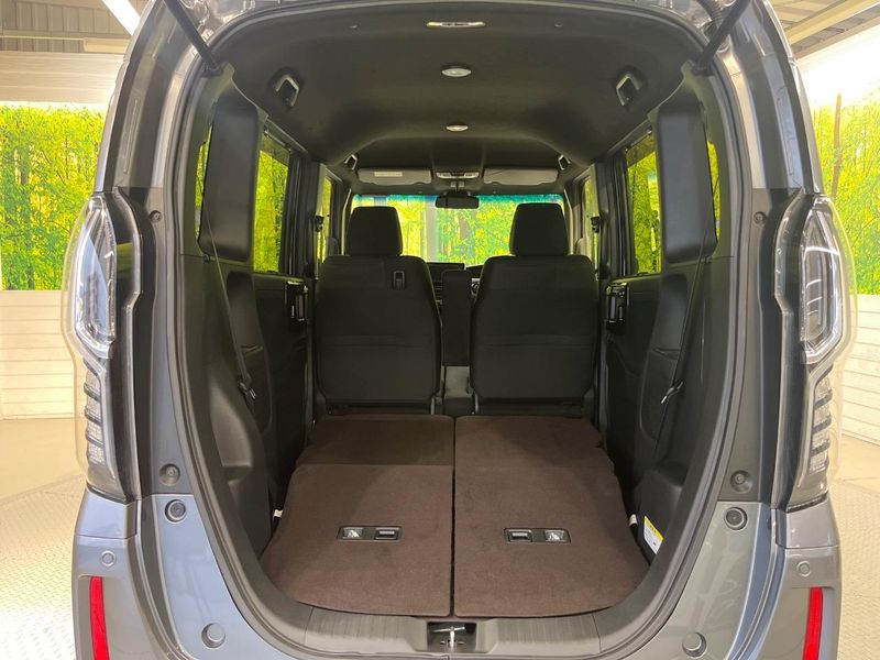 2017 Honda N-BOX CUSTOM DBA-JF3 (UW-6aa6141a25895)[21]