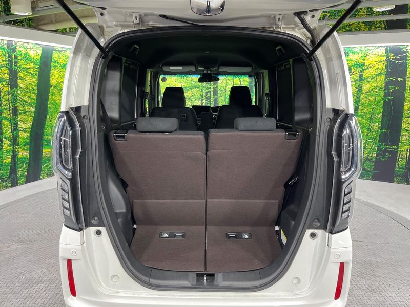 2019 Honda N-BOX CUSTOM DBA-JF3 (UW-6aa61421d6872)[13]
