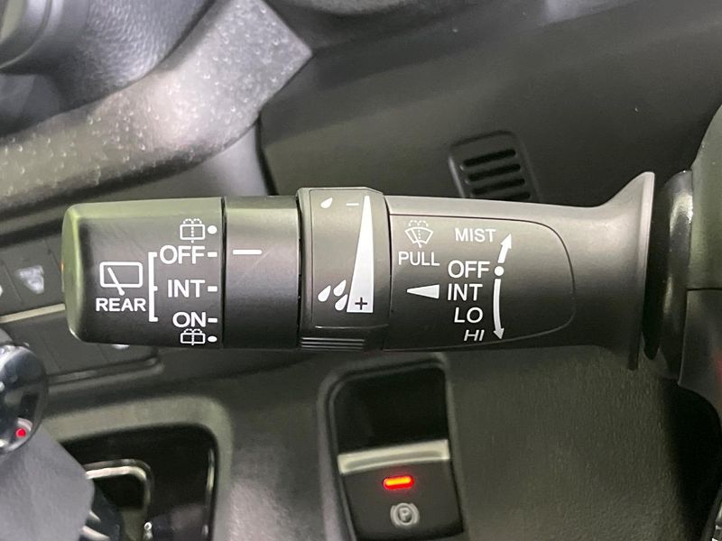 2024 Honda N-BOX CUSTOM 6BA-JF5 (UW-6aa61441dff00)[18]