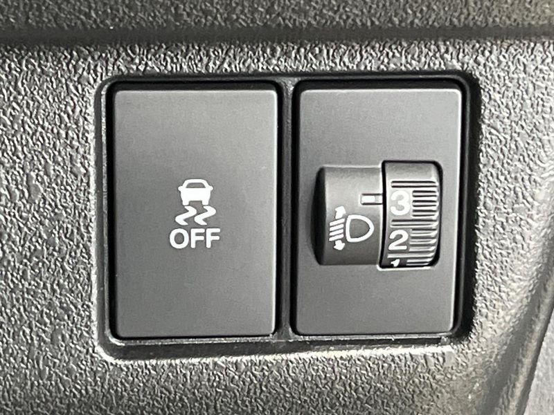 2023 Honda N-BOX CUSTOM 6BA-JF5 (UW-6aa6144b28b77)[25]