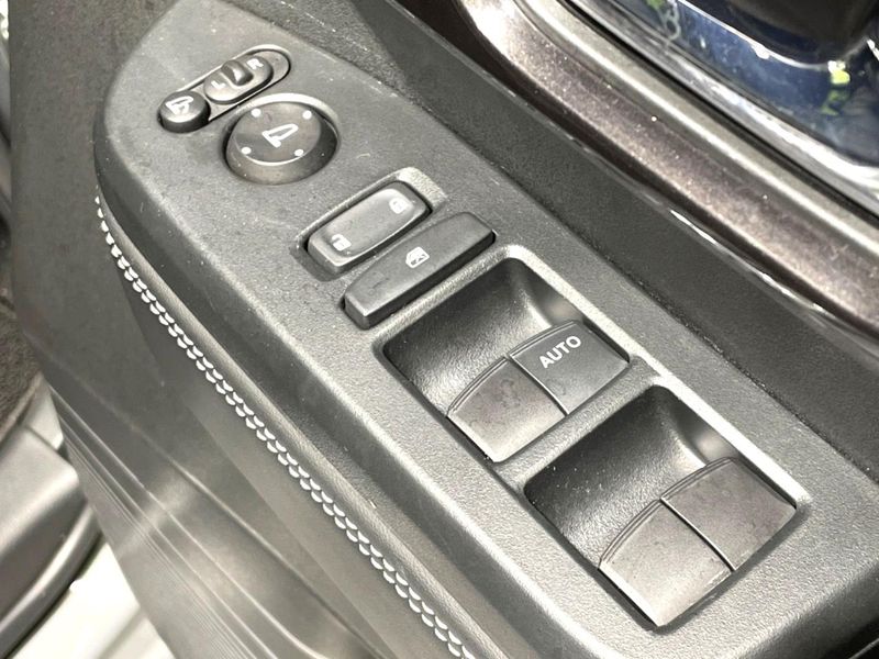 2024 Honda N-BOX CUSTOM 6BA-JF5 (UW-6aa6144bebcb8)[18]