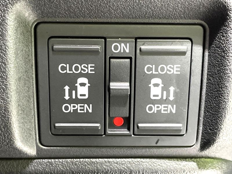 2024 Honda N-BOX CUSTOM 6BA-JF5 (UW-6aa6144bebcb8)[20]
