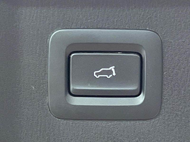 2023 Mazda CX-8 3da-kg2p (UW-6aa61479825a9)[12]