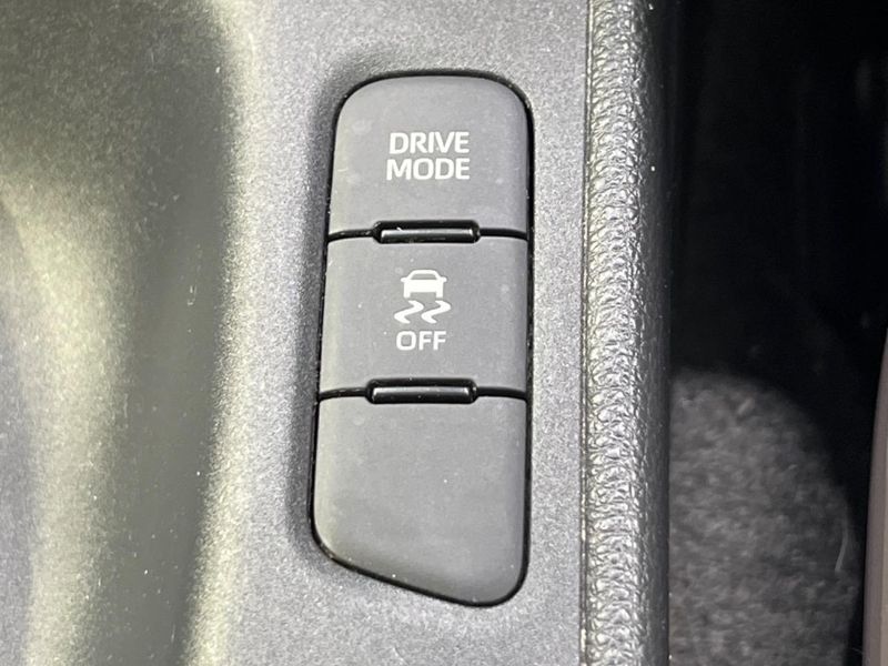 2021 Toyota Yaris 5BA-MXPA15 (UW-6aa615804c0f1)[27]