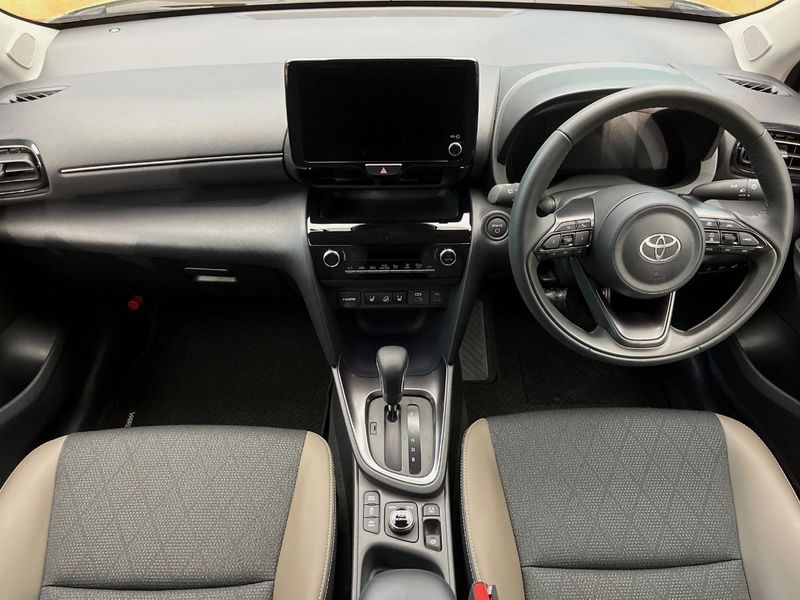 2025 Toyota Yaris Cross 6AA-MXPJ15 (UW-6aa61591ee05e)[19]