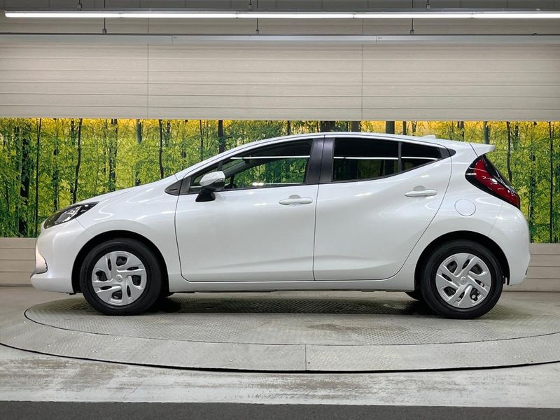 2024 Toyota Aqua 6AA-MXPK11 (UW-6aa61597c8224)[25]