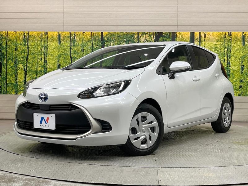 2024 Toyota Aqua 6AA-MXPK11 (UW-6aa61597c8224)[0]