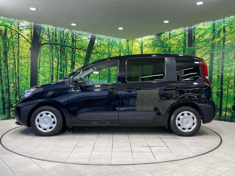 2023 Toyota Sienta 6AA-MXPL10G (UW-6aa6159c0fcd7)[23]