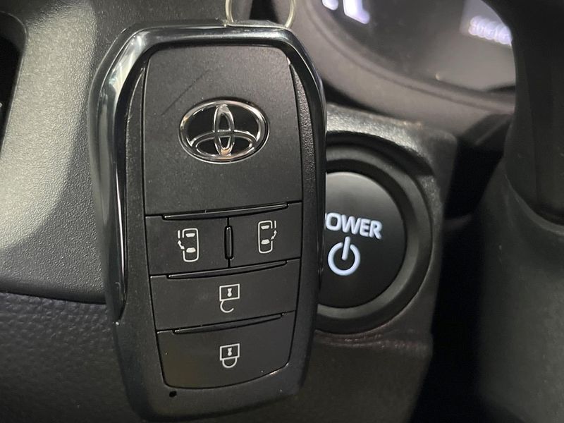 2024 Toyota Sienta 6AA-MXPL10G (UW-6aa6159fbfd89)[25]