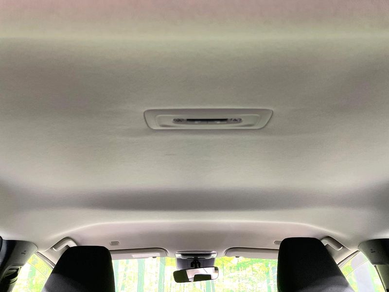 2023 Toyota Prius 6AA-MXWH60 (UW-6aa615b67f8f9)[14]